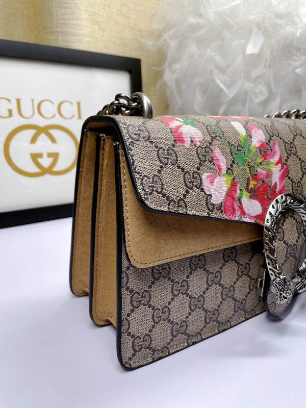 激安グッチバッグコピー角部分ディテール